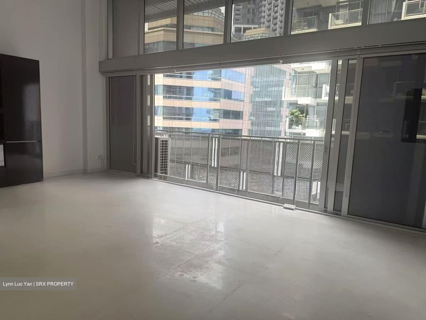 Eon Shenton (D2), Office #585397611